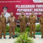 FOTO: Wakil Gubernur Kalteng Edy Pratowo saat foto bersama dengan perangkat daerah. (FOTO: IST) 
