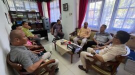 FOTO: Tim Penyidik Pegawai Negeri Sipil DLH Provinsi Kalteng dan KORWAS PPNS dari Polda Kalteng saat melaksanakan Koordinasi dan Sinergi Penegakan Hukum Lingkungan Hidup, di Kantor DLH Jalan Williem A.S, Palangka Raya. (FOTO: IST) 