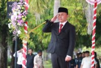 FOTO: Gubernur Kalimantan Tengah saat memimpin Upacara Hari Jadi Kalteng yang ke-67. (FOTO: IST)