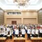 FOTO: Sekda Provinsi Kalteng H Nuryakin saat foto bersama dengan para peserta Pelatihan Perencanaan Pembangunan Desa, di salah satu gotel ternama di Palangka Raya. (FOTO: IST) 