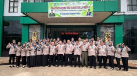 FOTO: Pegawai Puskesmas Cempaka Mulia menyambut kedatangan anggota tim survey Lafkespri tahun 2024. (FOTO: IST) 