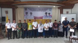 FOTO: Foto bersama wakil Bupati Kotim Irawati bersama staf ahli Provinsi Kalteng di Gedung Wanita Sampit. 