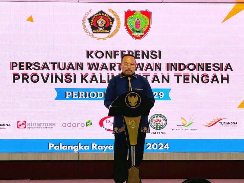Sekda Kalteng Nuryakin saat membacakan sambutan Gubernur Kalimantan Tengah. (FOTO: IST)