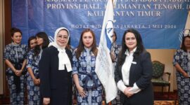 Ketua DPD APJI Kalimantan Tengah Fayola Athalia H Are saat foto bersama. (FOTO: IST)