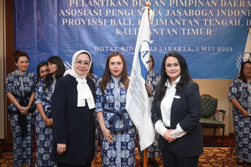 Ketua DPD APJI Kalimantan Tengah Fayola Athalia H Are saat foto bersama. (FOTO: IST)