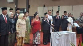 FOTO: IST.  Rinie Anderson di tunjunk menjadi ketua DPRD Kotim sementara.