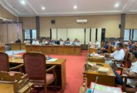 FOTO: Anggota DPRD Kotim menggelar rapat bersama PT. SCC. (IST) 