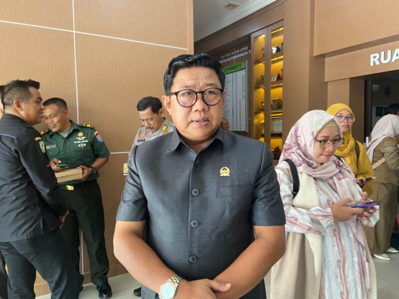 Wakil Ketua II DPRD Kotim Haris Salamad menyampaikan hasil reses, dimana jalan dan jembatan perlu diprioritaskan pembangunan insfrastruktur