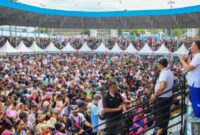 FOTO: Gubernur Provinsi Kalteng H. Sugianto Sabran saat menyampaikan sambutan usai jalan sehat Berkah yang digelar Pemprov Kalteng di Stadion Tiara Batara, Muara Teweh Barito Utara. (IST)
