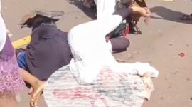 Korban yang terlibat kecelakaan saat tegeletak di badan Jalan Tjilik Riwut, Desa Luwuk Ranggan, Kecamatan Cempaga, Kabupaten Kotim. (FOTO: IST)


