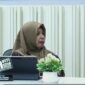 Anggota Bawaslu Provinsi Kalteng, Koordinator Divisi pencegahan, Partisipasi dan Hubungan Masyarakat Hj. Siti Wahidah saat menjadi narasumber Podcast yang digelar Diskominfosantik. (IST)