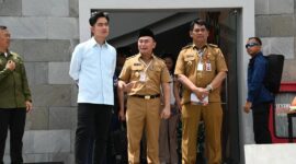 FOTO : Gubernur dampingi Wakil Presiden saat di bundaran besar. (IST)