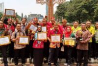 Perwakilan Disdik Kotim terima penghargaan adiwiyata nasional.(IST)