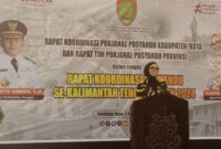 Ketua TP-PKK Provinsi Ivo Sugianto Sabran saat membuka rapat Koordinasi Posyandu se-Kalimantan Tengah. (IST)