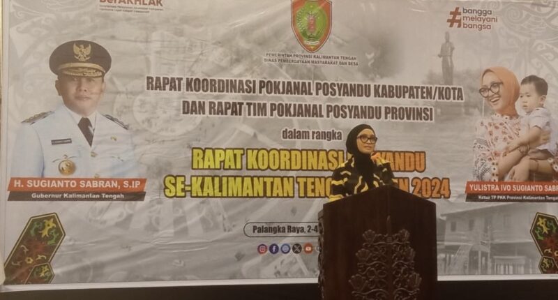 Ketua TP-PKK Provinsi Ivo Sugianto Sabran saat membuka rapat Koordinasi Posyandu se-Kalimantan Tengah. (IST)