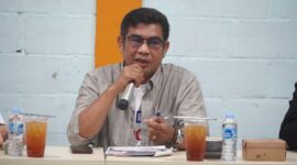 PAPARAN : Kepala Dinas Kominfosantik Provinsi Kalteng Agus Siswadi saat sampaikan paparan saat Forum Group Discussion bagi Pengelola SP4N-LAPOR! Lingkup Organisasi Perangkat Daerah (OPD) Provinsi Kalteng, di Elti Park.(IST)