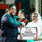 FOTO: Penyerahan Bantuan Kasih Natal dan Kalteng Bermazmur Pemprov Kalteng 2024.(IST)