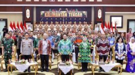 FOTO: Bersama Unsur Forkopimda, Kepala BPSDM Kalteng Rahmawati serta peserta pelatihan.(IST)