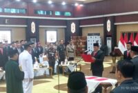 Wakil Gubernur Edy Pratowo membacakan kata-kata pelantikan.(IST)