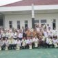Kepala Dinas Agus Siswadi beserta jajaran dan seluruh PPNPN di lingkup Diskominfosantik Prov. Kalteng.(IST)