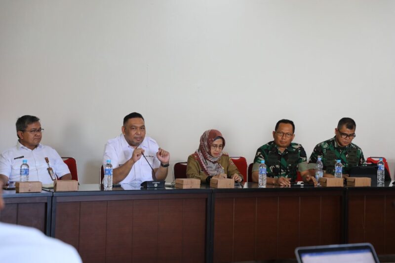 Kepala Dinas TPHP Kalteng Sunarti bersama Ditjen PSP Kementan RI Andi Nur Alamsyah bersama stakeholder dari TNI.(IST)