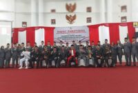 FOTO BERSAMA : Pj Bupati Seruyan Djainuddin Noor bersama forkopimda foto bersama Anggota DPRD Seruyan yang baru diambil sumpah janji, Senin (19/8).(IST)