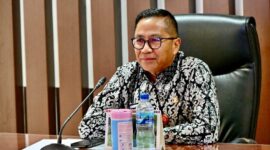 Kepala Bapperida Kalteng Leonard S. Ampung mengikuti launching secara virtual.(IST)