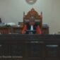 SIDANG : Majelis Hakim Panel 2 yang dipimpin oleh Wakil Ketua MK Saldi Isra didampingi Hakim Konstitusi Ridwan Mansyur dan Hakim Konstitusi Arsul Sani saat persidangan perkara Pilkada Kabupaten Lamandau, Senin (13/1).(IST)