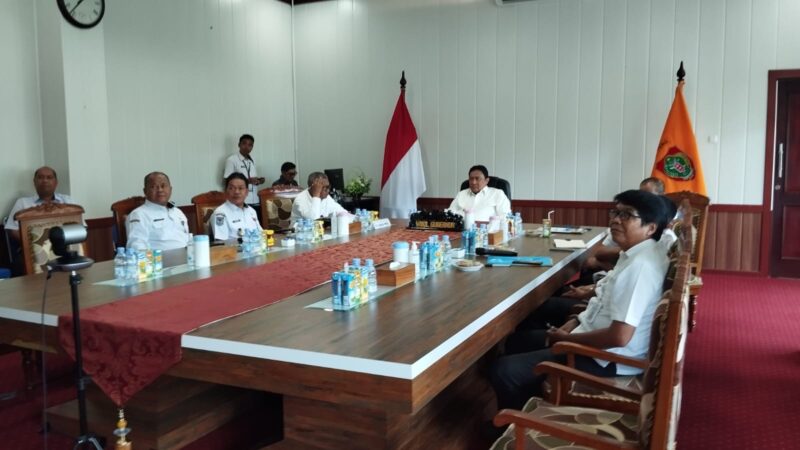 HADIRI : Wakil Gubernur Provinsi Kalteng Edy Pratowo saat menghadiri Launching Hasil SPI Tahun 2024 secara Virtual, Rabu (22/1).(IST)