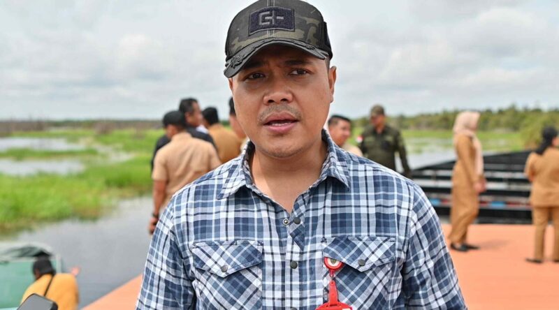 MENYAMPAIKAN : Plt. Kepala Dinas Pendidikan Provinsi Kalteng, Muhammad Reza Prabowo, menyampaikan pihaknya tengah mempersiapkan langkah-langkah strategis agar pelaksanaan program berjalan lancar, Selasa (14/1).(IST)