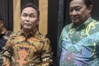 DIWAWANCARAI: Gubernur Kalteng H. Sugianto Sabran didampingi Wakil Gubernur Edy Pratowo saat diwawancarai awak media usai Rapat Koordinasi di Aula Jayang Tingang, Kantor Gubernur Kalteng, Kamis (30/1).(IST)