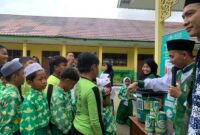 Kegiatan Kirab Koin NU, yang digelar LazisNU PCNU Kotim, perkenalkan sedekah kepada pelajar (IST)