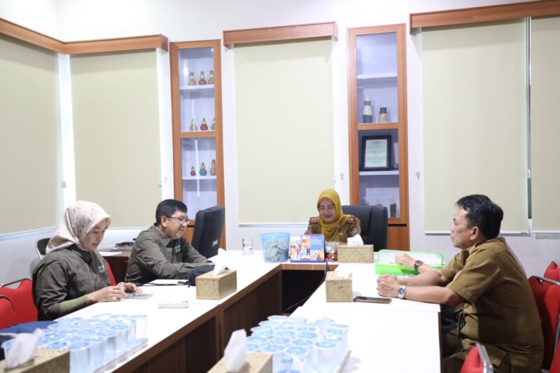 Dinas TPHP Kalteng bersama Ditjen PSP Kementan RI di dalam rapat koordinasi.(IST)