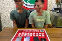 Pelaku tersangka berinisial SR kiri(20) dan ZA (39) kanan.(IST)