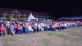 PENUTUPAN : Suasana Penutupan Festival Persahabatan Kalimantan Tengah yang gelar di Lapangan Sanaman Mantikei Palangka Raya, Sabtu (01/02/2025) malam.(IST)