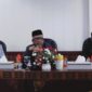 PIMPIN : Plt. Sekda Provinsi Kalteng Katma F. Dirun saat memimpin rapat koordinasi persiapan pelaksanaan Makan Bergizi Gratis (MBG) secara virtual di Ruang Bajakah pada Jumat (10/1).(IST)