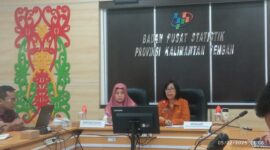 Sri Widanarni bersama Kepala BPS Kalteng Agnes Widiastuti.(IST)