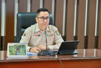 PAPARAN : Kepala Bapperida Provinsi Kalteng Leonard S. Ampung menyampaikan Paparan secara online saat rapat dengan Bappenas, Jumat (14/2).(IST)