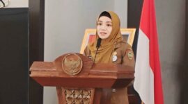 SAMBUTAN : Kepala BPSDM Provinsi Kalteng Rahmawati saat membacakan sambutan Gubernur Kalteng saat membuka pelatihan di Aula BPSDM Provinsi Kalteng, Senin (10/2).(IST)