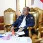 HADIRI : Inspektur Daerah Provinsi  Kalteng, Saring saat hadiri Penandatanganan SKB Stranas PK secara virtual di Ruang Rapat Bajakah, Kantor Gubernur Kalteng, Rabu (12/2).(IST)