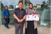 SIAP DILANTIK: Bupati Kotim Halikinnor dan Wabup Kotim, Irawati usai melaksanalan cek kesehatan di Jakarta, Senin (17/2).(IST)
