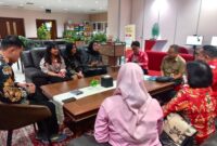 KONSULTASI : Pemerintah Provinsi Kalteng saat mengkonsultasikan proses penyusunan instrument evaluasi dengan Kemenpan RB dan BRIN yang dilaksanakan di Ruang Pertemuan Kemenpan RB dan Gedung Widya Graha BRIN, pada Kamis (13/02).(IST)