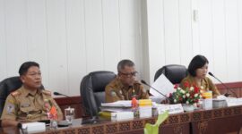Katma F. Dirun didampingi Plh. Staf Ahli Gubernur Bidang Pemerintahan, Hukum, dan Politik Suharno, bersama Kepala Perangkat Daerah Lingkup Prov. Kalteng.(IST)