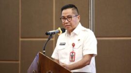 Kepala Bapperida Kalteng Leonard S. Ampung saat memyampaikan amanah gubernur.(IST)
