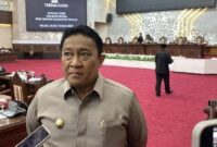 DIWAWANCARAI : Wakil Gubernur Provinsi Kalteng H. Edy Pratowo saat diwawancarai awak media usai menghadiri rapat paripurna di DPRD Kalteng beberapa waktu lalu.(IST)