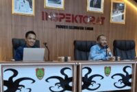 ARAHAN : Kepala Inspektur Daerah Provinsi Kalteng Saring saat memberikan arahan kepada peserta rapat koordinasi yang digelar di Aula Kantor Inspektorat Daerah Provinsi Kalteng, Kamis (30/1).(IST)