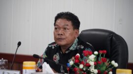 PIMPIN : Plh Sahli Pemkumpol Suharno saat memimpin Rapat Koordinasi Pelaksanaan Pengawasan Peningkatan Kualitas Perencanaan dan Penganggaran Pemerintah Daerah se-Provinsi Kalteng Tahun 2025, Kamis (13/02).(IST)