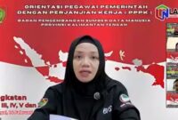 SAMBUTAN : Kepala BPSDM Provinsi Kalteng Rahmawati saat membacakan sambutan saat pembukaan kegiatan Orientasi Pengembangan Kompetensi bagi PPPK Angkatan I Tahun 2025, Jumat (14/2).(IST)