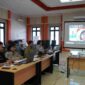 PAPARAN : Kepala Bidang Pencegahan dan Kesiapsiagaan BPBD Provinsi Kalteng, Indra Wiratama saat menyampaikan paparan materi pada Sosialisasi Penggunaan Aplikasi DIBI untuk BPBD Kabupaten/Kota se Kalteng, Selasa (25/2).(IST)