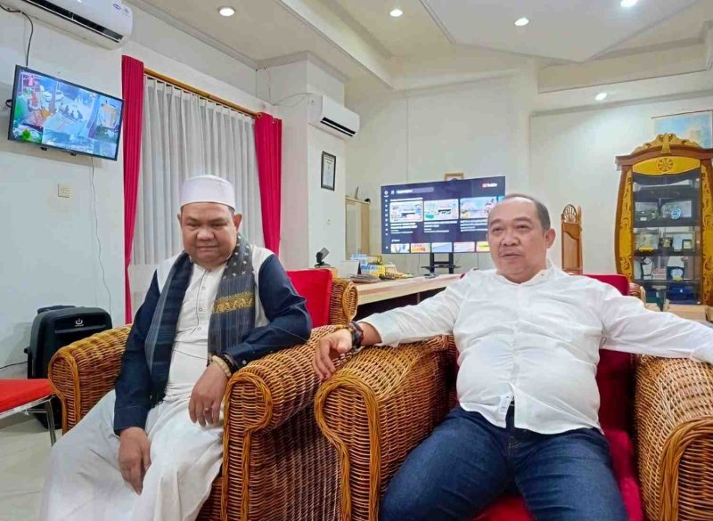 DITEMUI: Kepala Dinas Lingkungan Hidup Provinsi Kalteng, Joni Harta saat ditemui di ruang kerjannya, Jumat (21/3).(IST)